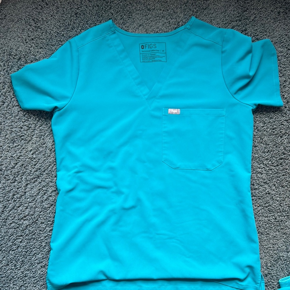 Figs Teal V-Neck Scrub Set
